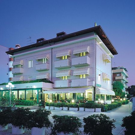 Hotel Angela Fano Zewnętrze zdjęcie