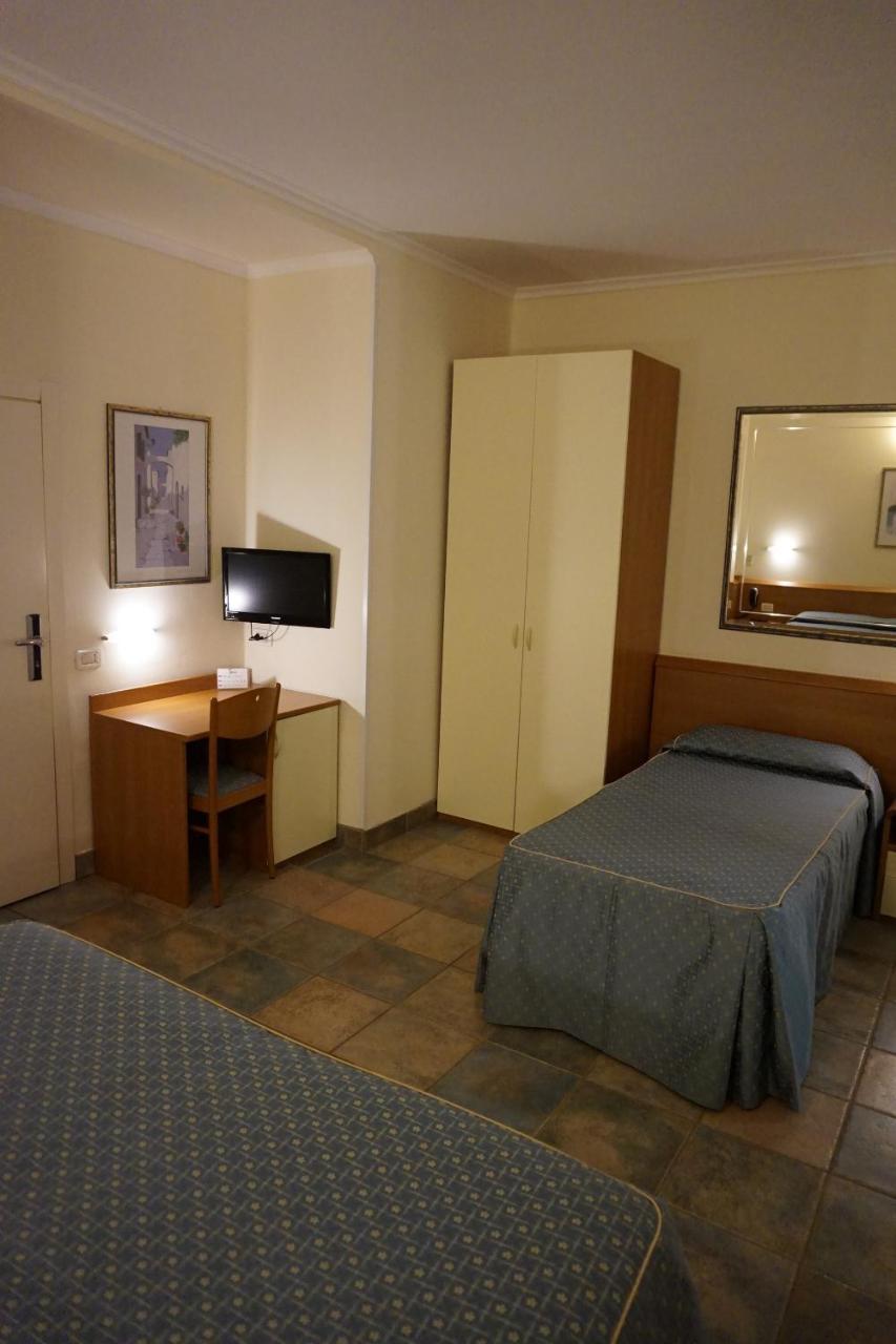 Hotel Angela Fano Zewnętrze zdjęcie