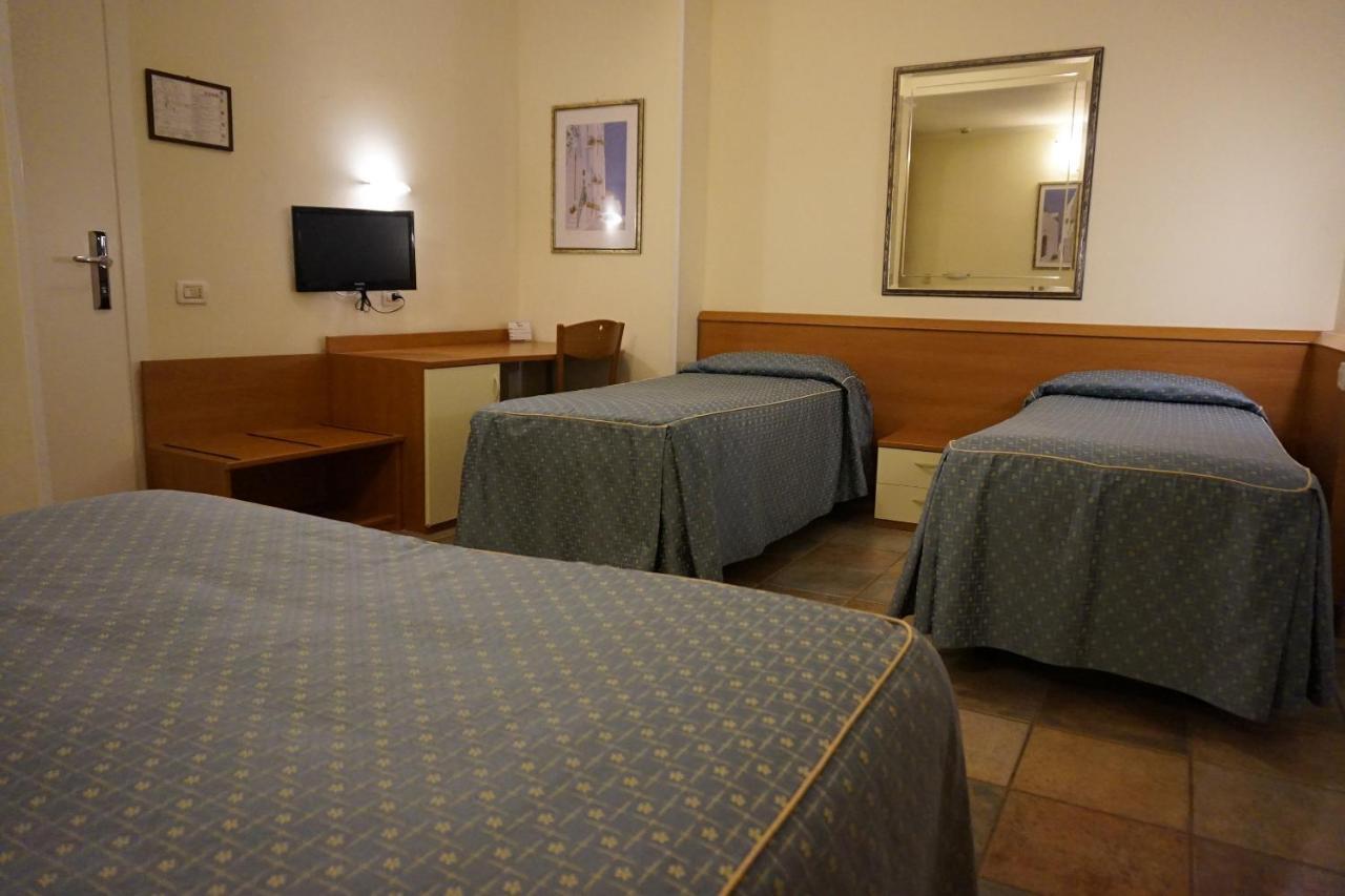 Hotel Angela Fano Zewnętrze zdjęcie