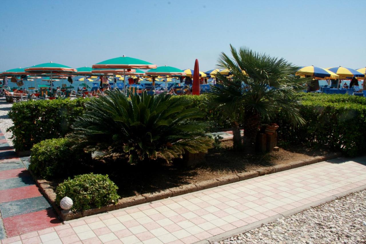Hotel Angela Fano Zewnętrze zdjęcie